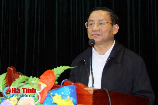 Bí thư Tỉnh ủy - Chủ tịch UBND tỉnh Lê Đình Sơn: Yêu cầu huyện Vũ Quang phải dồn sức cao nhất để 100% số xã về đích theo lộ trình, tập trung cao cho các xã về đích năm 2016