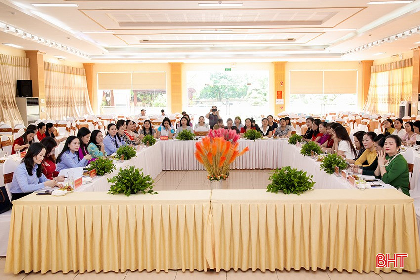 Die Frauenunion der Provinz Ha Tinh und der Unternehmerinnenverband der Provinz Ha Tinh hielten kürzlich eine Arbeitssitzung mit dem Unternehmerinnenverband der Provinz Thai Nguyen ab. bqbht_br_aqqq.jpg