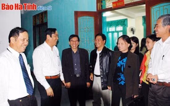 Nhớ về thế hệ nhà báo đầu tiên của Báo Hà Tĩnh ảnh 1