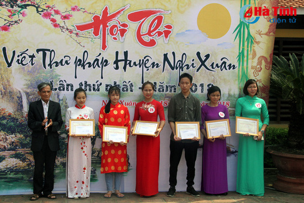 doc dao cuoc thi viet thu phap o ha tinh