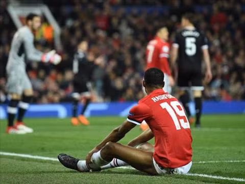 choi dao lam roi cung phai dut tay thoi mourinho