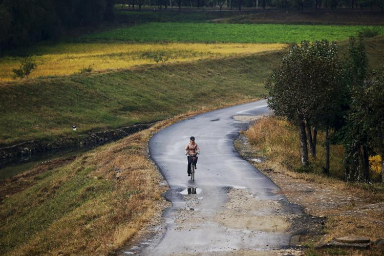 bat ngo cuoc song o dat nuoc trieu tien qua anh reuters