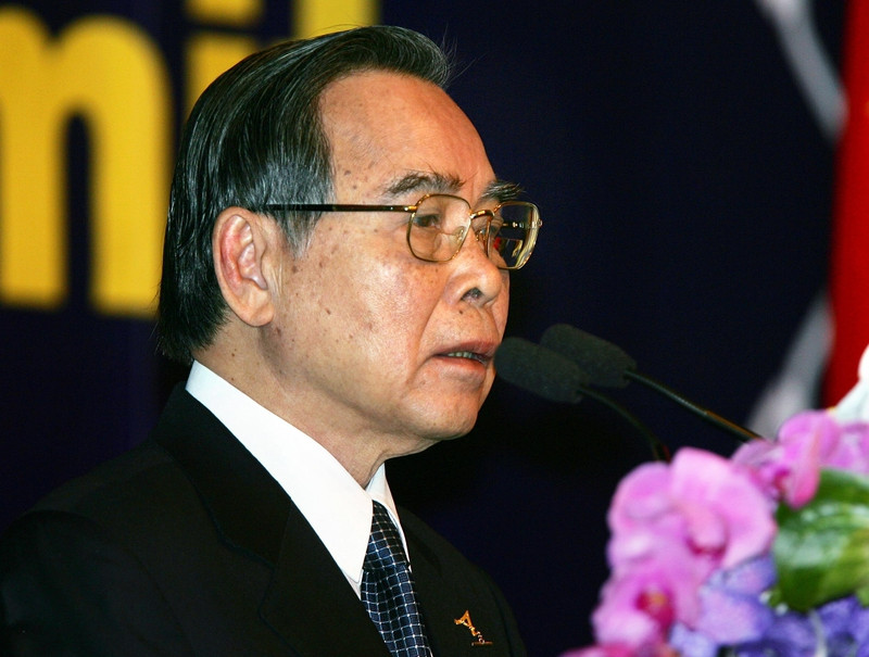 nguyen thu tuong phan van khai voi nhung dau an doi moi kinh te dat nuoc