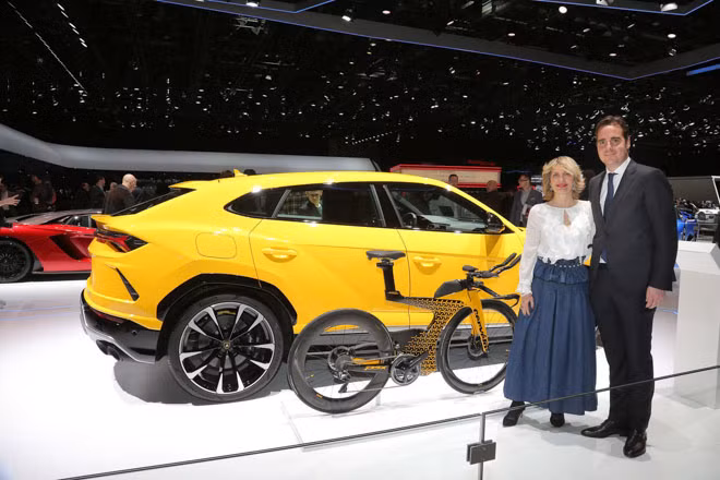 sieu pham hai banh gia hon 300 trieu cua lamborghini