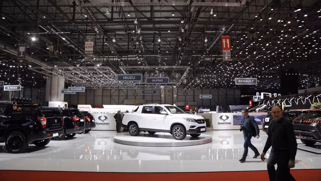 chi tiet ssangyong musso 2018 doi thu moi cua ford ranger