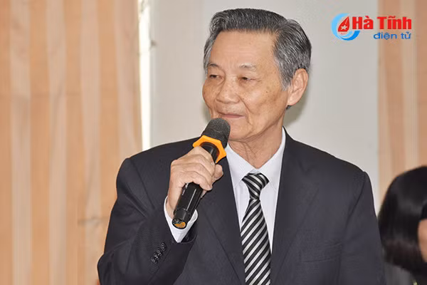 phat huy tri tue doi ngu tri thuc gop phan vao su phat trien cua ha tinh