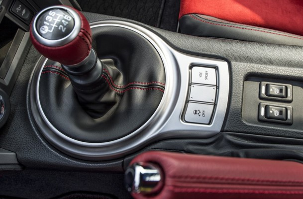 vi sao nhieu lai xe van ua chuong o to so san