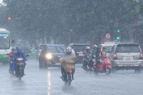 cuoi tuan ca nuoc co mua de phong mua da to loc gio giat manh