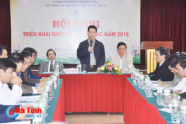 phat huy tri tue doi ngu tri thuc gop phan vao su phat trien cua ha tinh