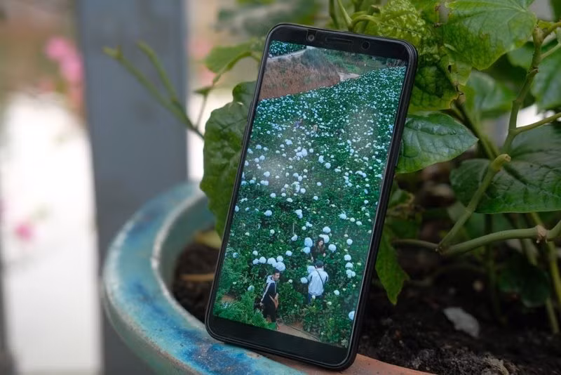 nhung smartphone noi bat trong tam gia duoi 5 trieu dong