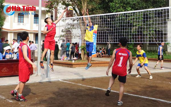 21 doi tranh tai giai bong chuyen nam can bo doan ha tinh