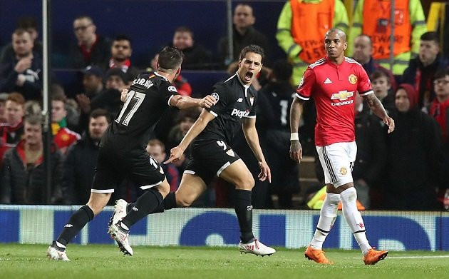 thua soc sevilla man utd ngam ngui chia tay giac mo champions league