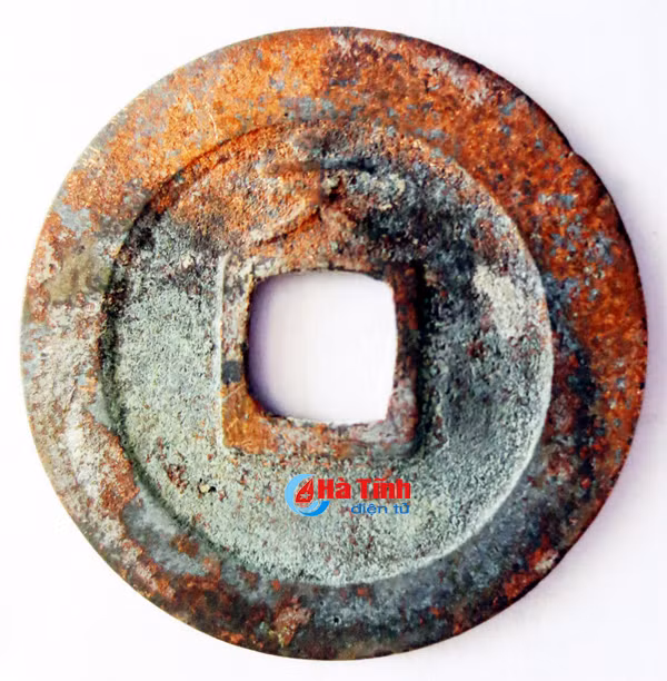 ha tinh phat hien bo suu tap dong tien xu co nhat ban