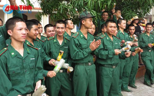 21 doi tranh tai giai bong chuyen nam can bo doan ha tinh