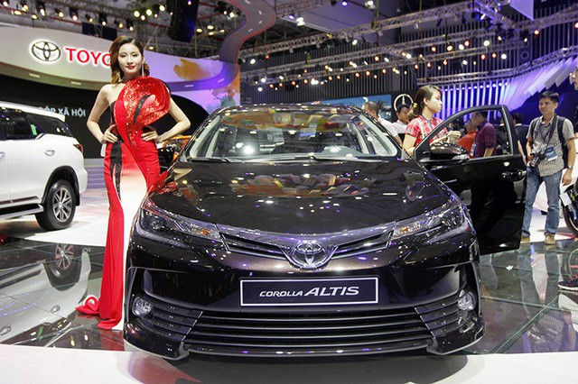 trieu hoi toyota altis tai viet nam