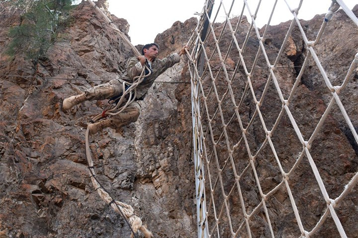 ngo ngang ky nang dung day vuot chuong ngai vat cua linh my