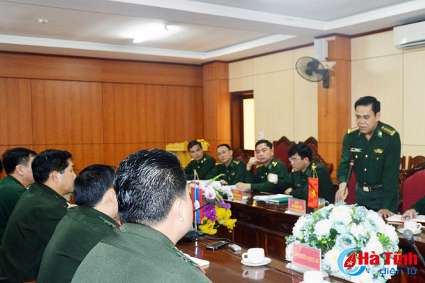 phoi hop chat che bao ve vung chac an ninh bien gioi viet lao