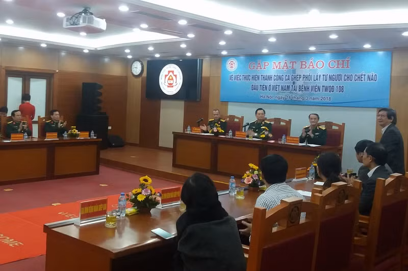 nhung thu thach trong ca ghep phoi tu nguoi cho chet nao lan dau tien thanh cong tai viet nam