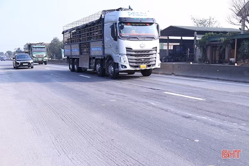 Khắc phục thiếu triệt để, quốc lộ 1 qua Hà Tĩnh lại tiếp tục xuống cấp!