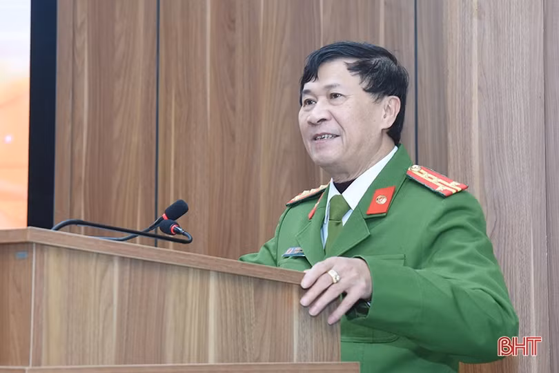 Công an Hà Tĩnh và Bưu điện tỉnh ký kết hợp tác triển khai dịch vụ bưu chính công