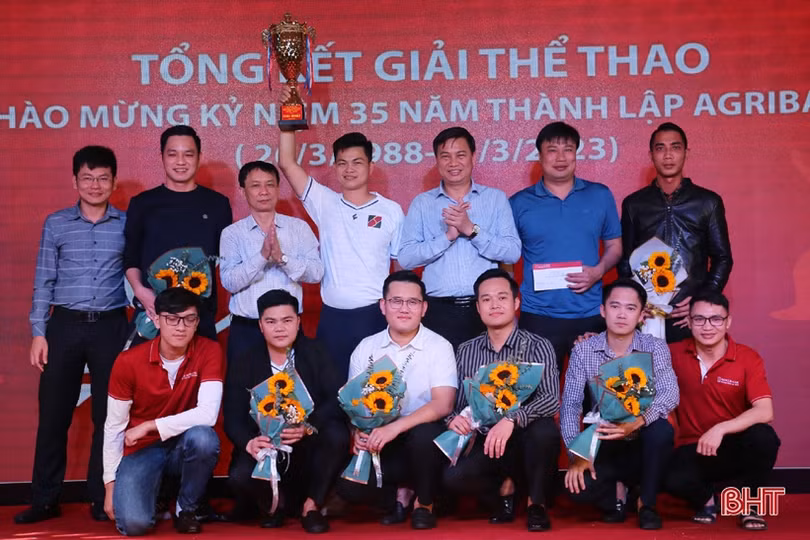 Agribank Chi nhánh tỉnh Hà Tĩnh tổ chức thành công giải thể thao mừng 35 năm thành lập