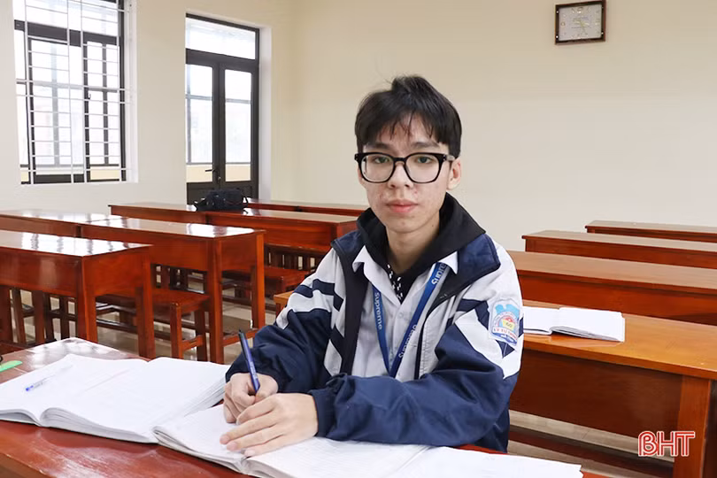 Cậu học trò mồ côi và nỗ lực chinh phục đỉnh cao tri thức