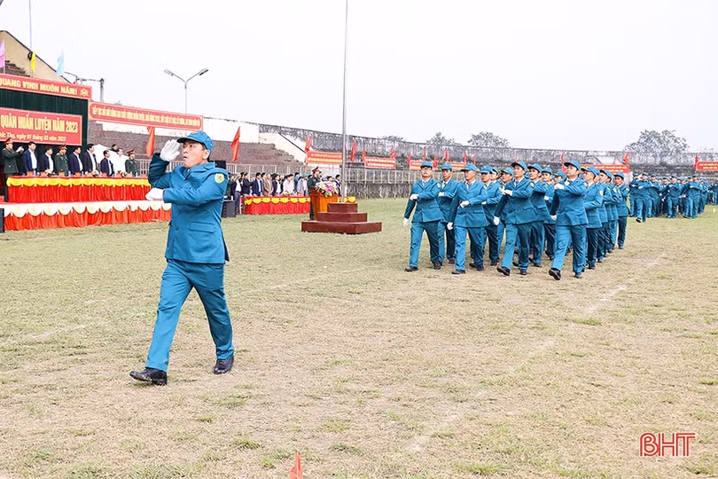 Các địa phương ở Hà Tĩnh ra quân huấn luyện năm 2023