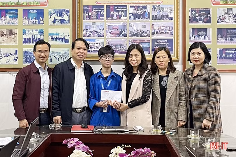 Cậu học trò mồ côi và nỗ lực chinh phục đỉnh cao tri thức