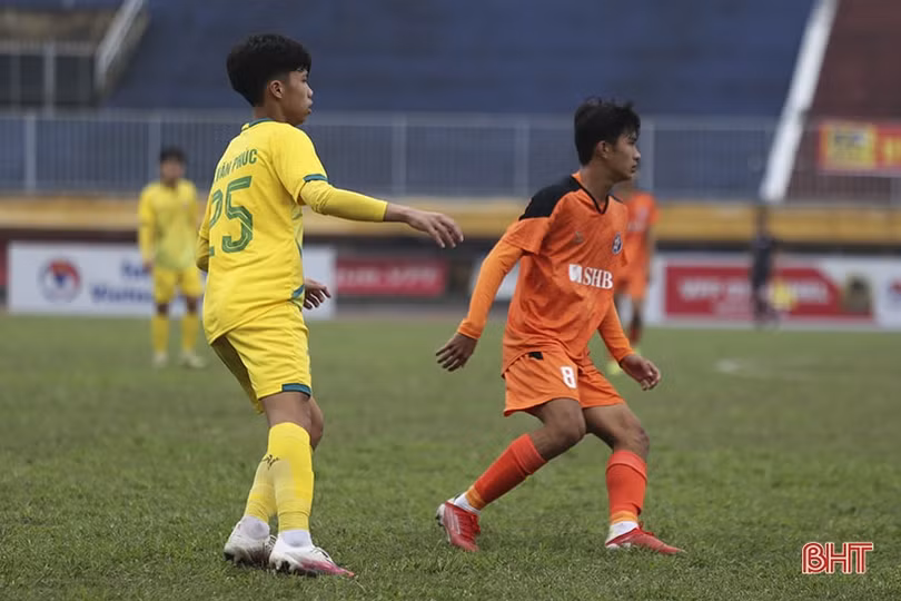 “Chung kết” sớm bảng C vòng loại U17 Quốc gia 2023