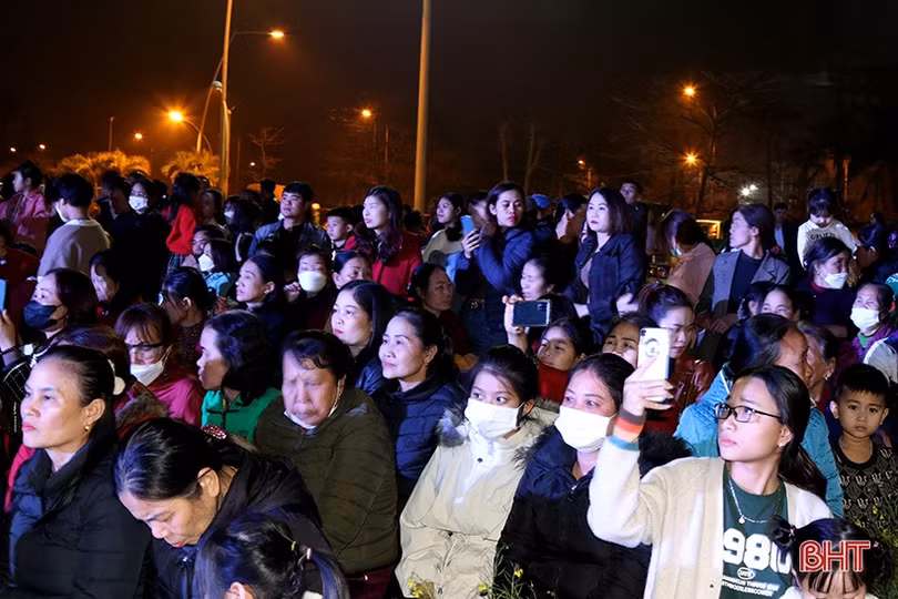 Đặc sắc đêm trình diễn “Tôi yêu áo dài Việt Nam” ở Nghi Xuân