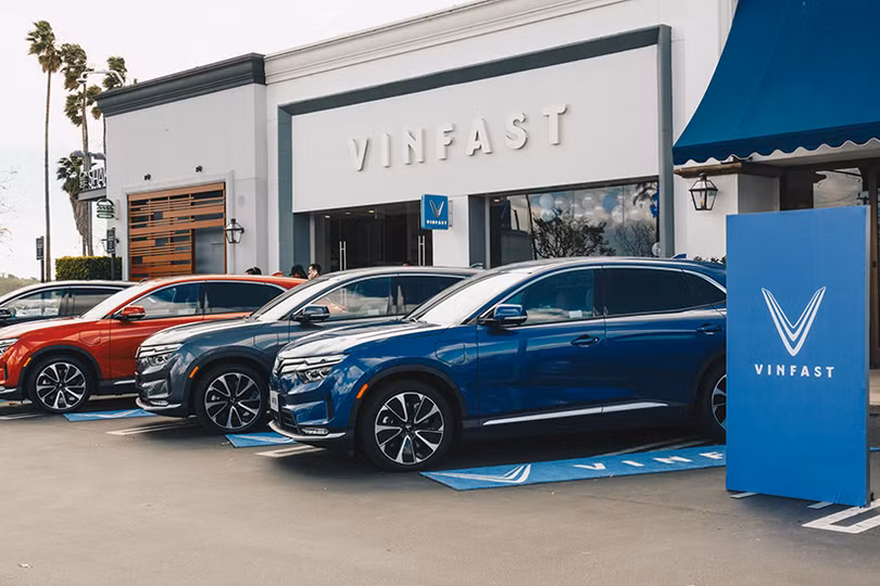 VinFast chính thức bàn giao xe cho khách hàng Mỹ