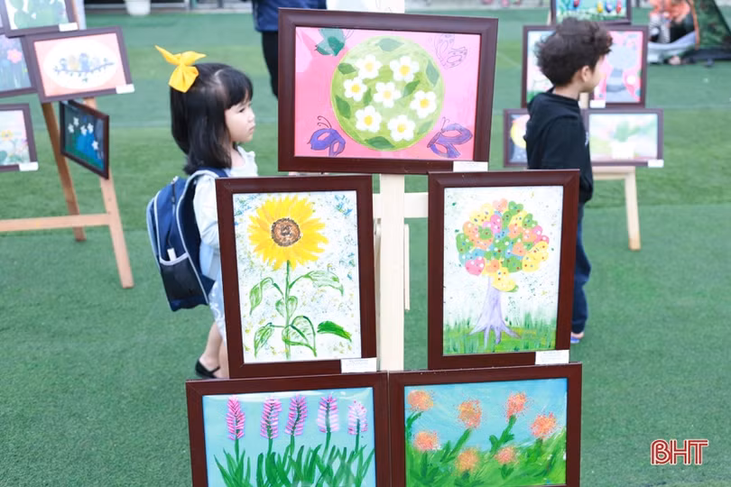 Rực rỡ sắc màu cùng chương trình “The Colors of life” tại Trường Mầm non Trung Kiên