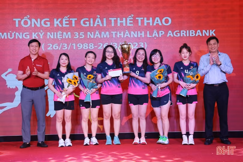 Agribank Chi nhánh tỉnh Hà Tĩnh tổ chức thành công giải thể thao mừng 35 năm thành lập