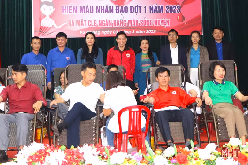 200 người tham gia ngày hội hiến máu ở Vũ Quang 