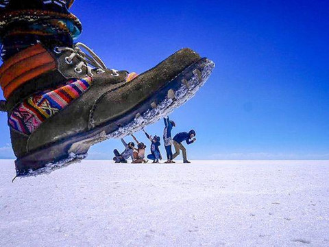 Muôn kiểu check-in bá đạo cùng hội bạn thân khi đi du lịch ảnh 6 Muôn kiểu check-in bá đạo cùng hội bạn thân khi đi du lịch