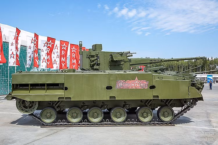 Dàn tên lửa phòng không Nga trưng bày tại Triển lãm Army 2019