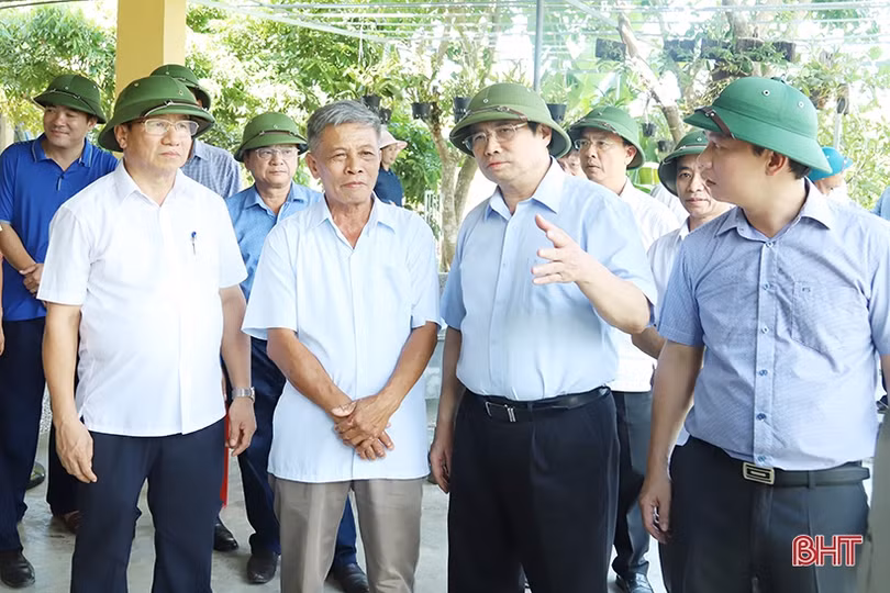 Trưởng ban Tổ chức Trung ương khảo sát nông thôn mới và KKT Vũng Áng