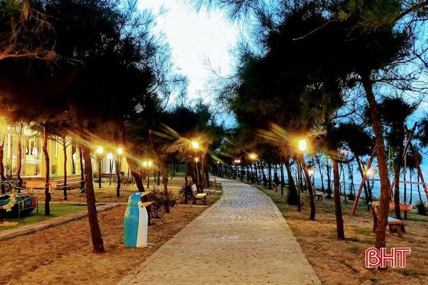 Biển Kỳ Xuân đón trên 60.000 lượt khách du lịch