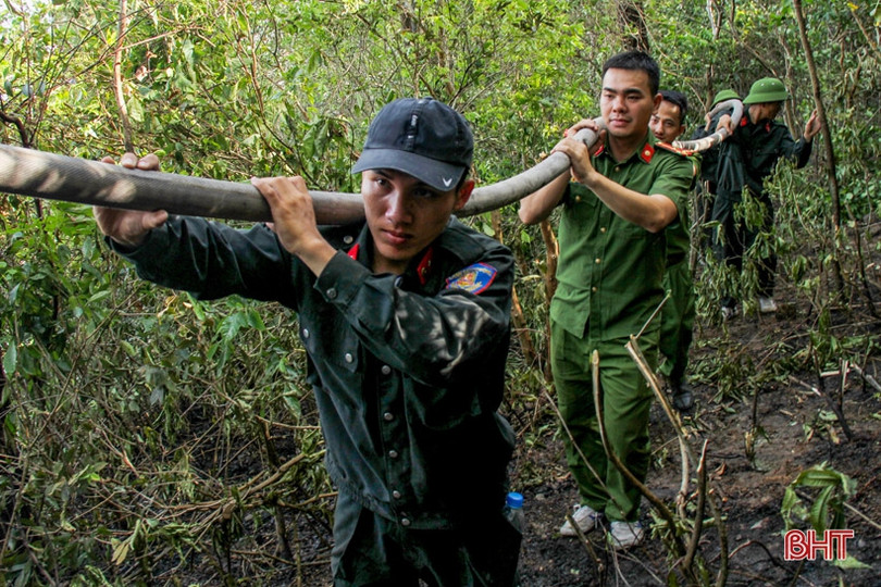 Hơn 1.300 cán bộ, chiến sỹ LLVT Hà Tĩnh dầm mình trong biển lửa