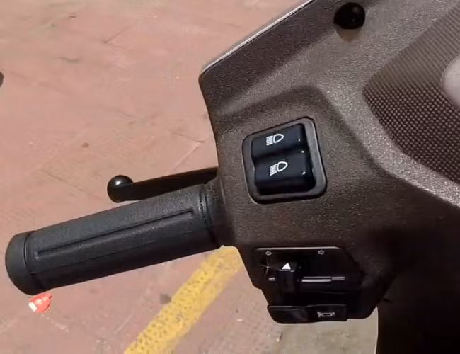 Ảnh thực tế Honda Activa 5G giới hạn giá 18,5 triệu đồng