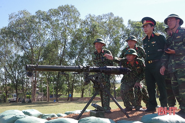 Chuẩn bị cho diễn tập khu vực phòng thủ huyện Đức Thọ