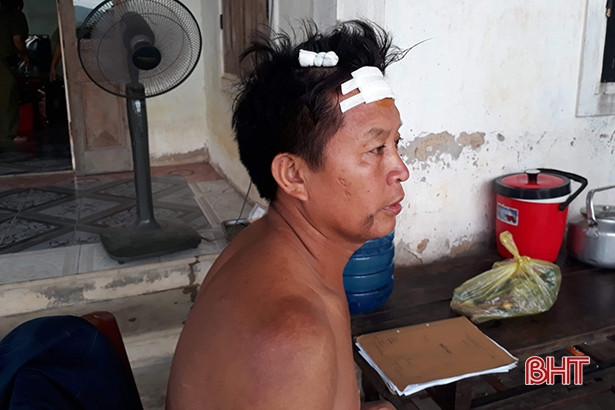 Đi trộm chó bị phát hiện, quay lại đánh chủ nhà trọng thương