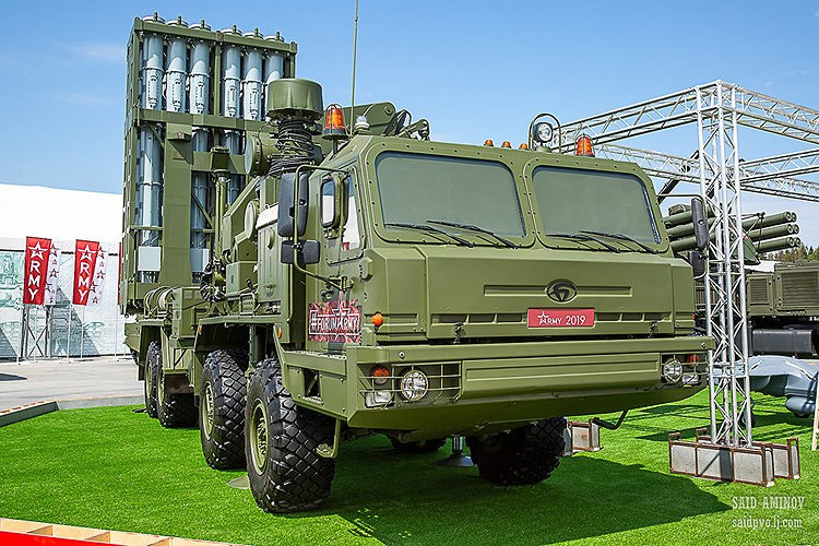 Dàn tên lửa phòng không Nga trưng bày tại Triển lãm Army 2019