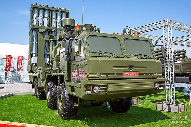 Dàn tên lửa phòng không Nga trưng bày tại Triển lãm Army 2019