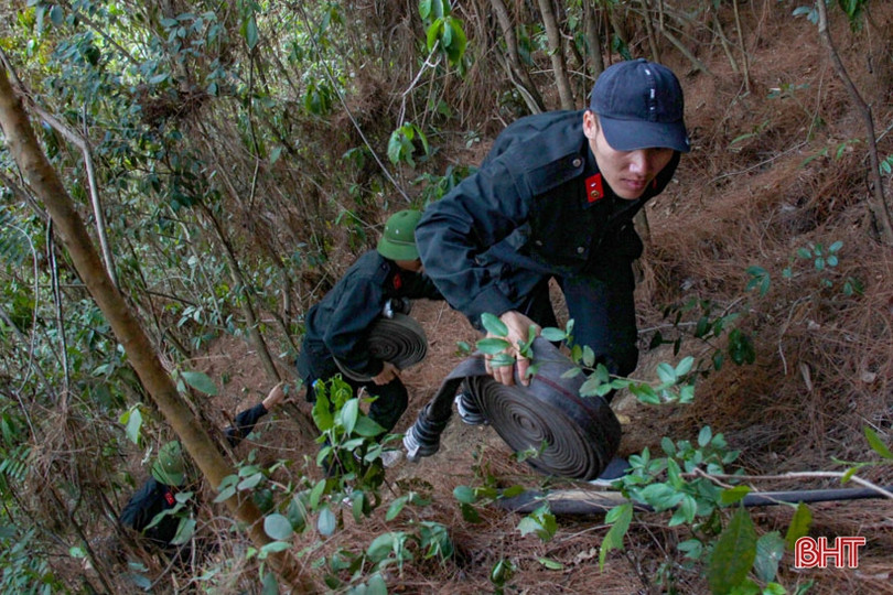 Hơn 1.300 cán bộ, chiến sỹ LLVT Hà Tĩnh dầm mình trong biển lửa