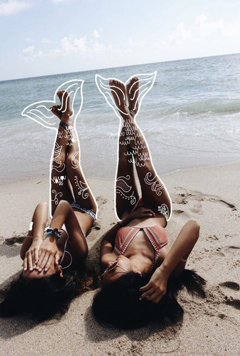 Muôn kiểu check-in bá đạo cùng hội bạn thân khi đi du lịch ảnh 7 Muôn kiểu check-in bá đạo cùng hội bạn thân khi đi du lịch