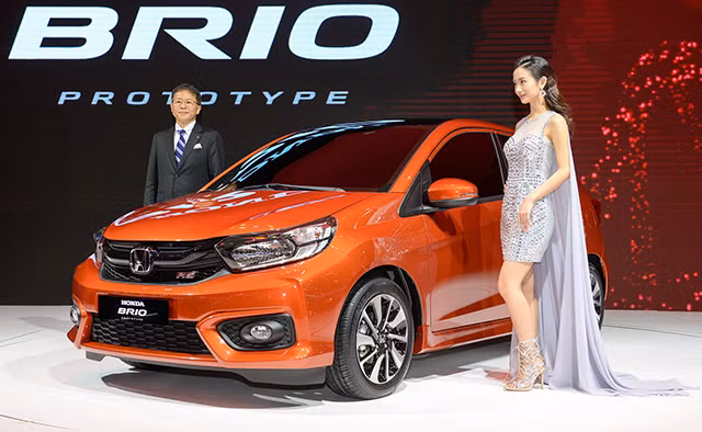Giá không rẻ, Honda Brio “đấu” thế nào với các đối thủ?