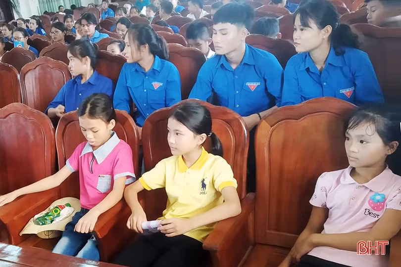 Hơn 200 ĐVTN tham gia ngày hội văn hóa giao thông, phòng chống ma túy