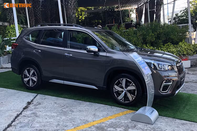 Cận cảnh Subaru Forester 2019 từ 990 triệu tại Việt Nam