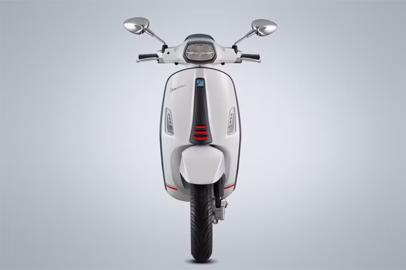 Vespa Sprint Carbon 2019 ra mắt tại Việt Nam, giá 78,5 triệu đồng